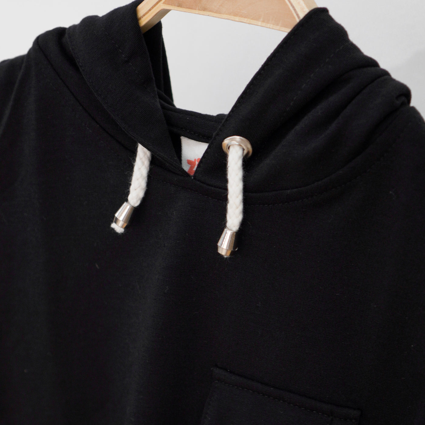 Axel Hoodie Top